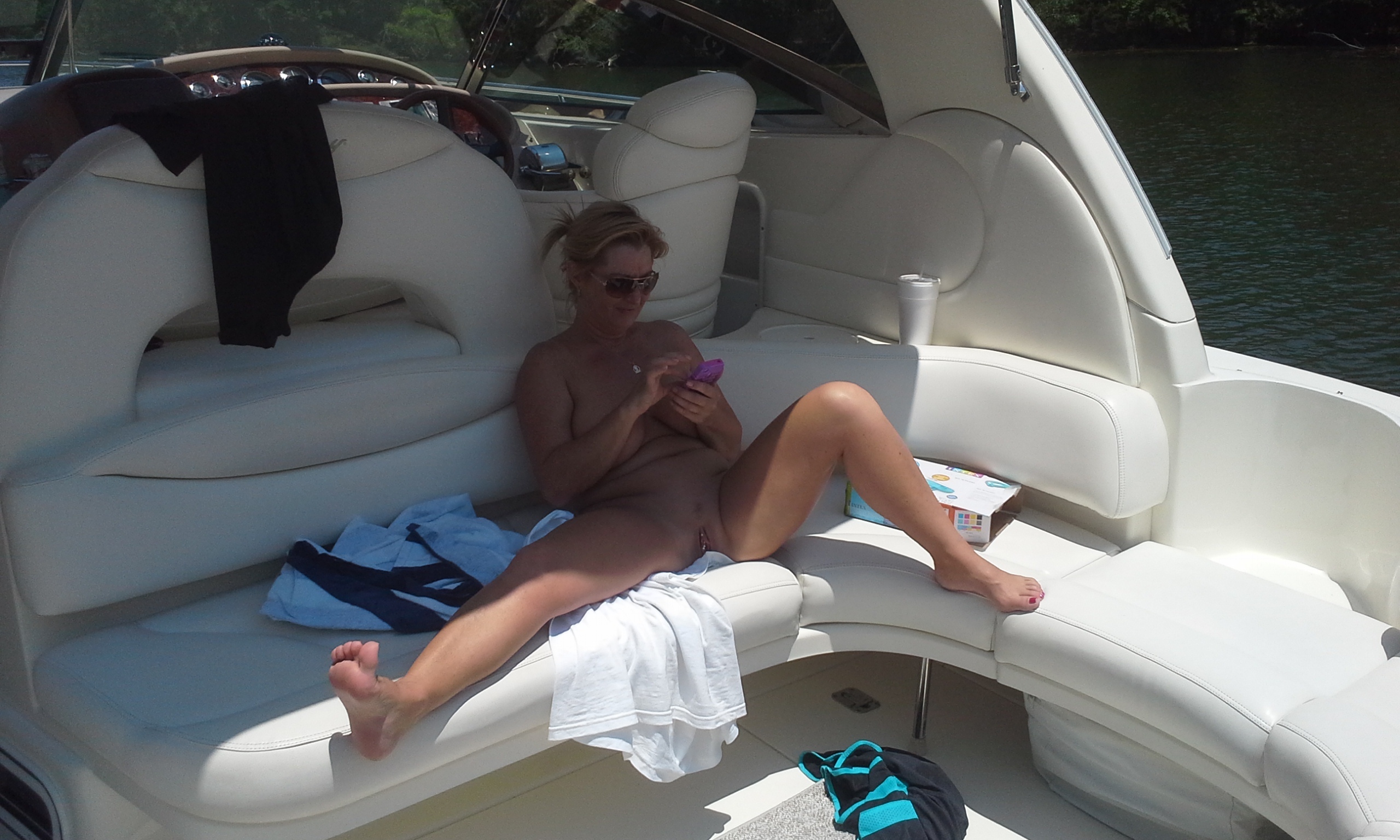 Amateur Boat Fuck - Connie boat and motel pics - Slideshow On Yuvutu Homemade ...