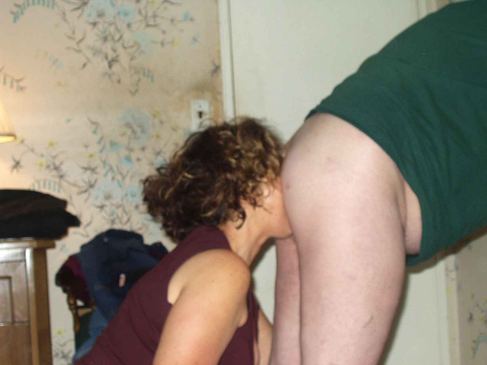 homemade wife eating ass