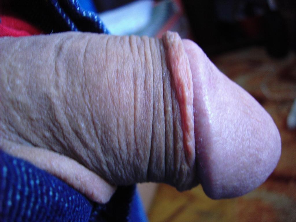 close up head of flaccid penis - Anal On Yuvutu Homemade ...