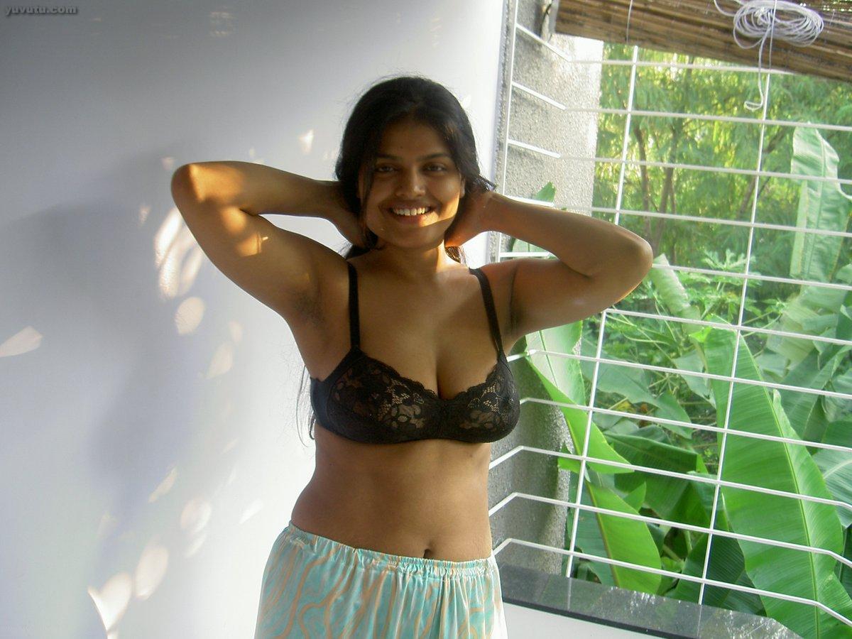 Homemade Amateur Desi Girls - PURE INDIAN MAGIC - Pregnant On Yuvutu Homemade Amateur Porn ...