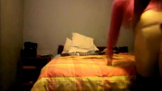 Eyacul. feminina - Sexy bitch gets fucked and squirts standing