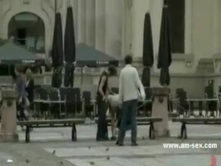 Sadomasochisme - Brunette bitch disgraced in a public plaza befor...
