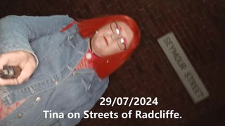 Transvestit - TINA ON THE STREETS OF RADCLIFFE -2