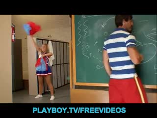 Missionary - Fit & flexible blonde cheerleader seduces he...