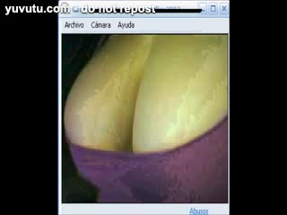  - Madurita mexicana exhibe sus boobies en webcam