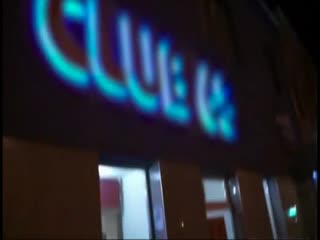 Pblico - Guy goes to club and finds girl at coatcheck who...