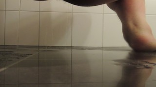 BBW/Chubby - Me pissing in bathrooms soaking with urine