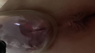 Eiacul. femminile - Squirting in my pussy pump