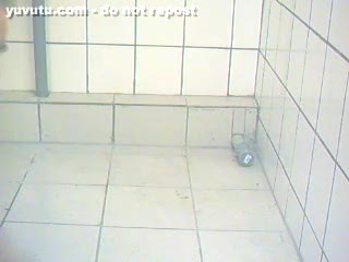 Gozo Masculino - Im Toilettenhäuschen 2