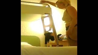 Pasteles de nata - virginie blonde french defoncee a l hotel