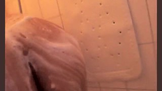  - Pregnant Peruvian Slut showers
