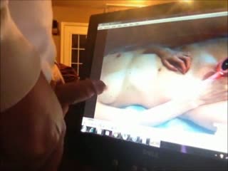 Masturb. masculina - Cum covered perky tits