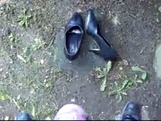  - pee in heels