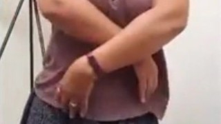 Masturb. femminile - Sexy wife does a sexy striptease at work mid day