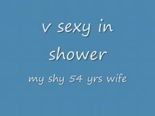 Voyeur - v sexy in the shower...