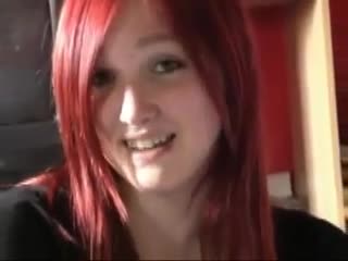 Striptease - Un peu grosse mais tres soumise